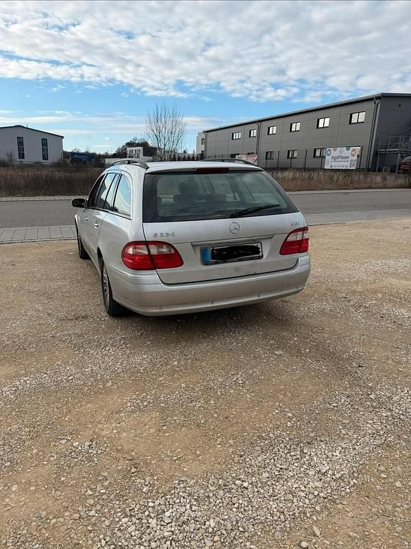 Second-hand Mercedes E320 224 CP (164 kW) 2005 Argintiu Break