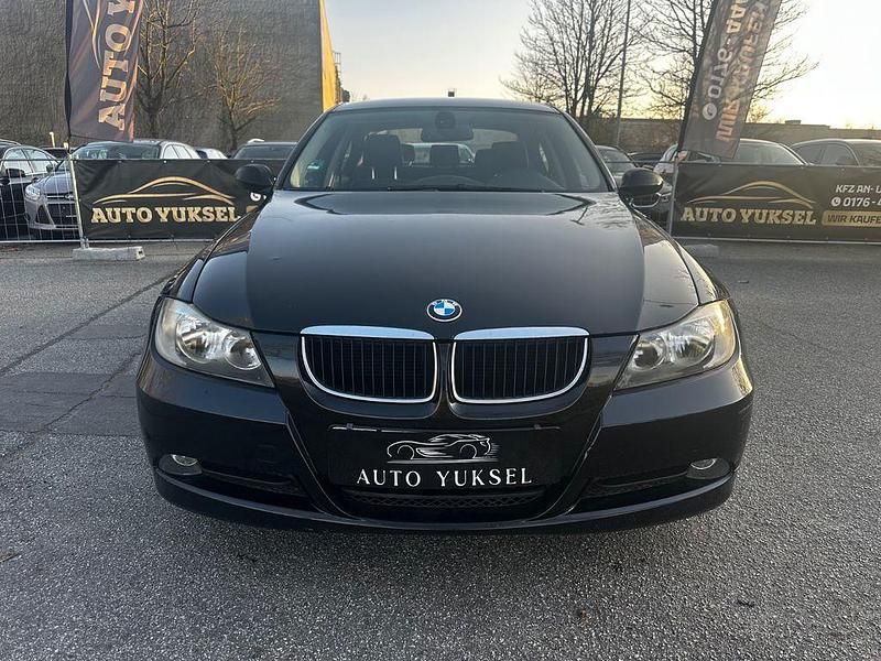 Gebraucht BMW 318 Advantage 129 PS (94 kW) 2006 Schwarz Limousine