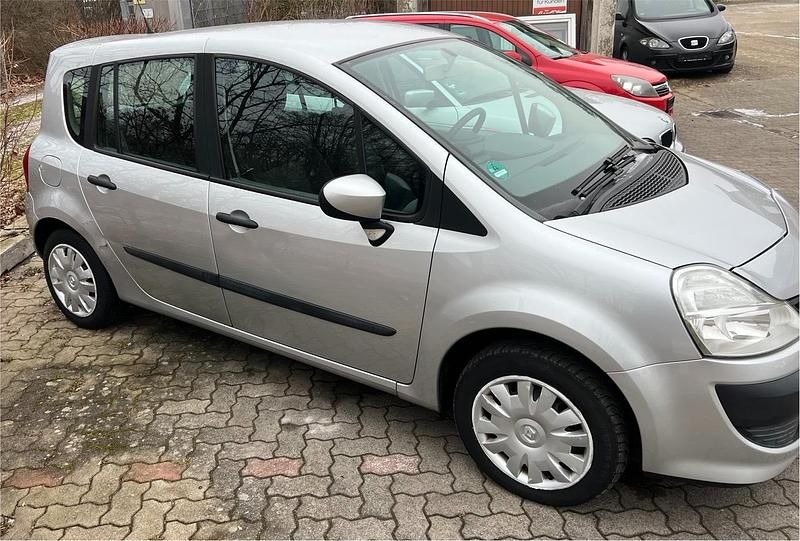 Gebraucht Renault Modus 65 PS (47 kW) 2009 Grau Van / Kleinbus