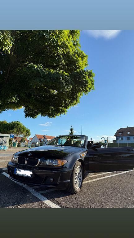 Schwarz Gebraucht 2004 BMW 318 Cabriolet Cabrio | 6.990 € (Guter Preis) - Bild 1/4
