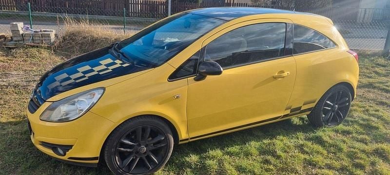 Gelb Gebraucht 2010 Opel Corsa Color Edition Kleinwagen | 2.599 € (Fairer Preis) - Bild 1/2
