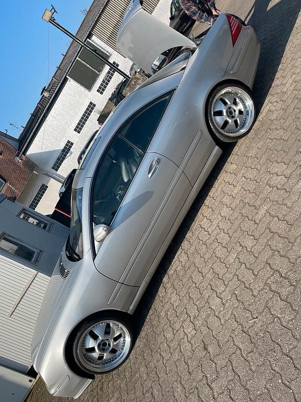 Gebraucht Mercedes CL500 306 PS (225 kW) 2003 Silber Coupé