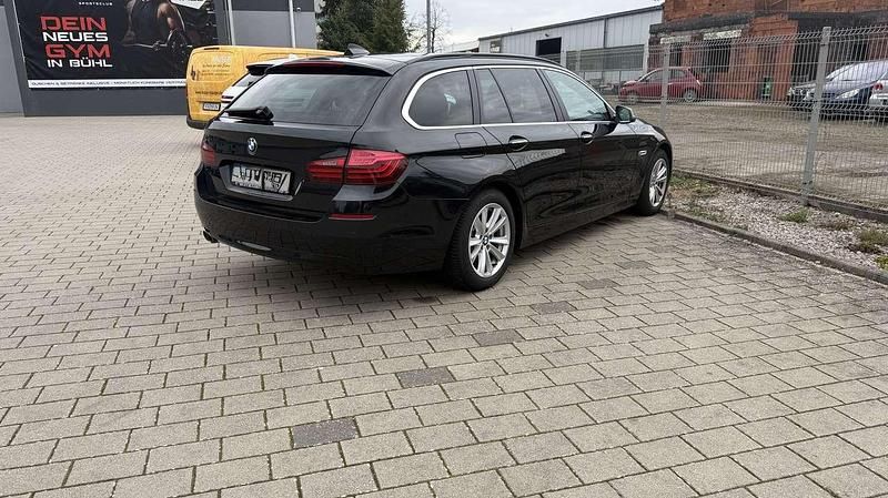 Gebraucht BMW 520 190 PS (139 kW) 2016 Schwarz Kombi