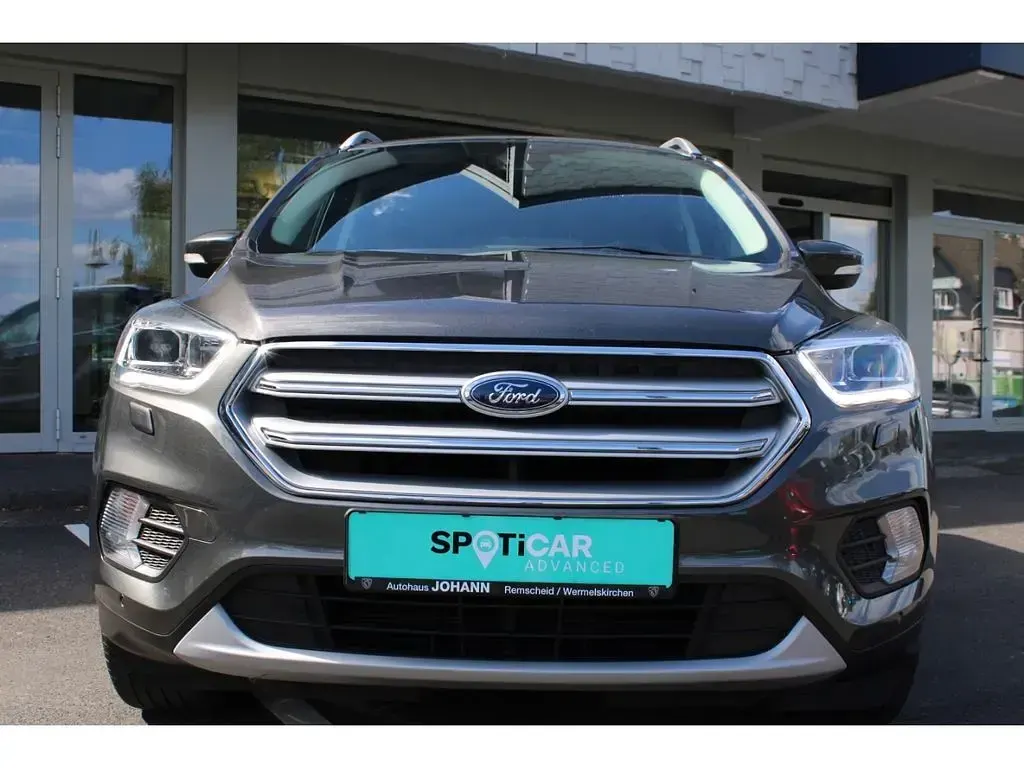 Gebraucht Ford Kuga Titanium 179 PS (131 kW) 2019 Magnetic) (grau SUV