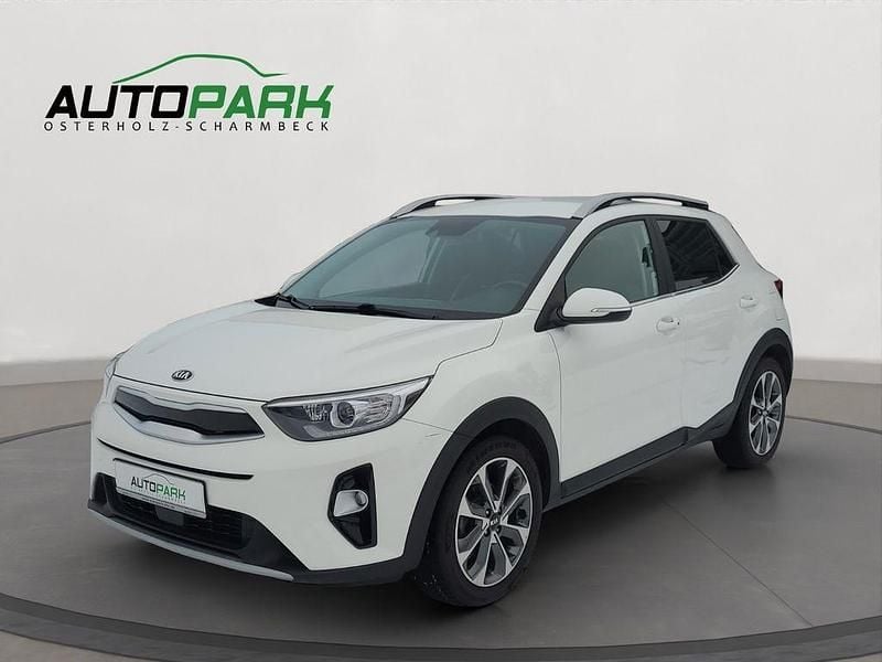 Weiß Gebraucht 2020 Kia Stonic Spirit SUV | 15.250 € (Fairer Preis) - Bild 1/4