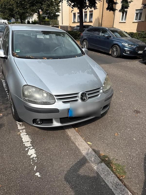 Grau Gebraucht 2003 VW Golf IV Kleinwagen | 1.700 € (Fairer Preis) - Bild 1/4