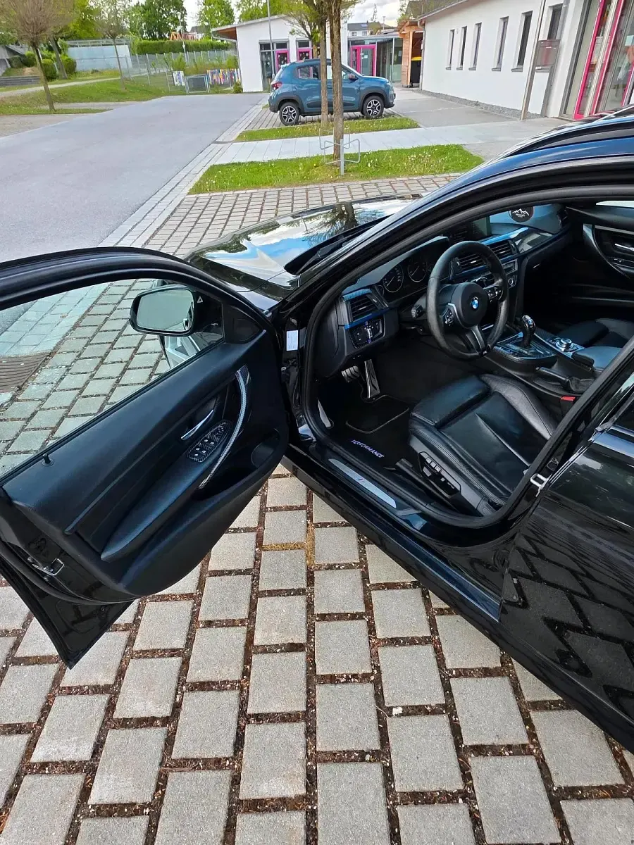 Brugt BMW 330 Performance 258 HK (189 kW) 2013 Sort Stationcar