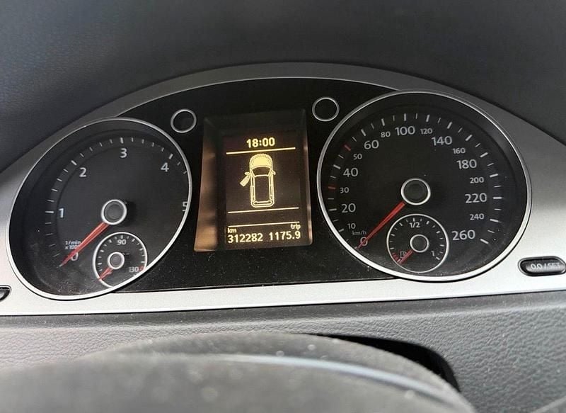 Gebraucht VW Passat 140 PS (102 kW) 2009 Schwarz Kombi