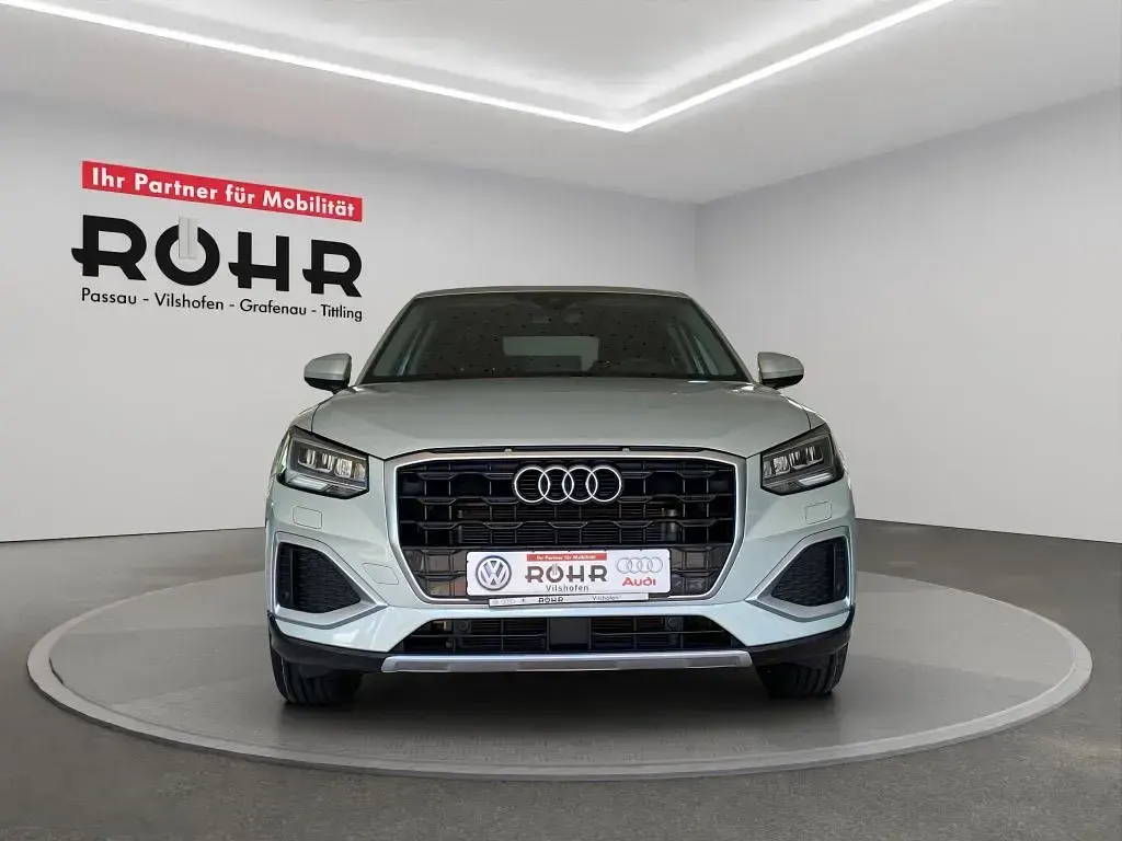 Gebraucht Audi Q2 Advanced 116 PS (85 kW) 2025 Tausilber metallic SUV