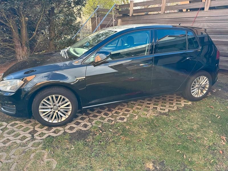 Gebraucht VW Golf VII Cup 105 PS (77 kW) 2014 Schwarz Limousine