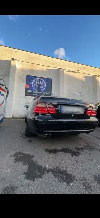 Gebraucht Mercedes CLK320 218 PS (160 kW) 2000 Schwarz Coupé