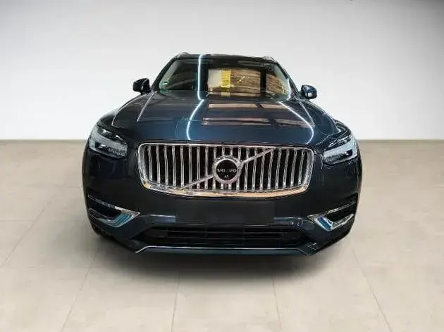 Second-hand Volvo XC90 Plus 235 CP (172 kW) 2023 Albastru SUV