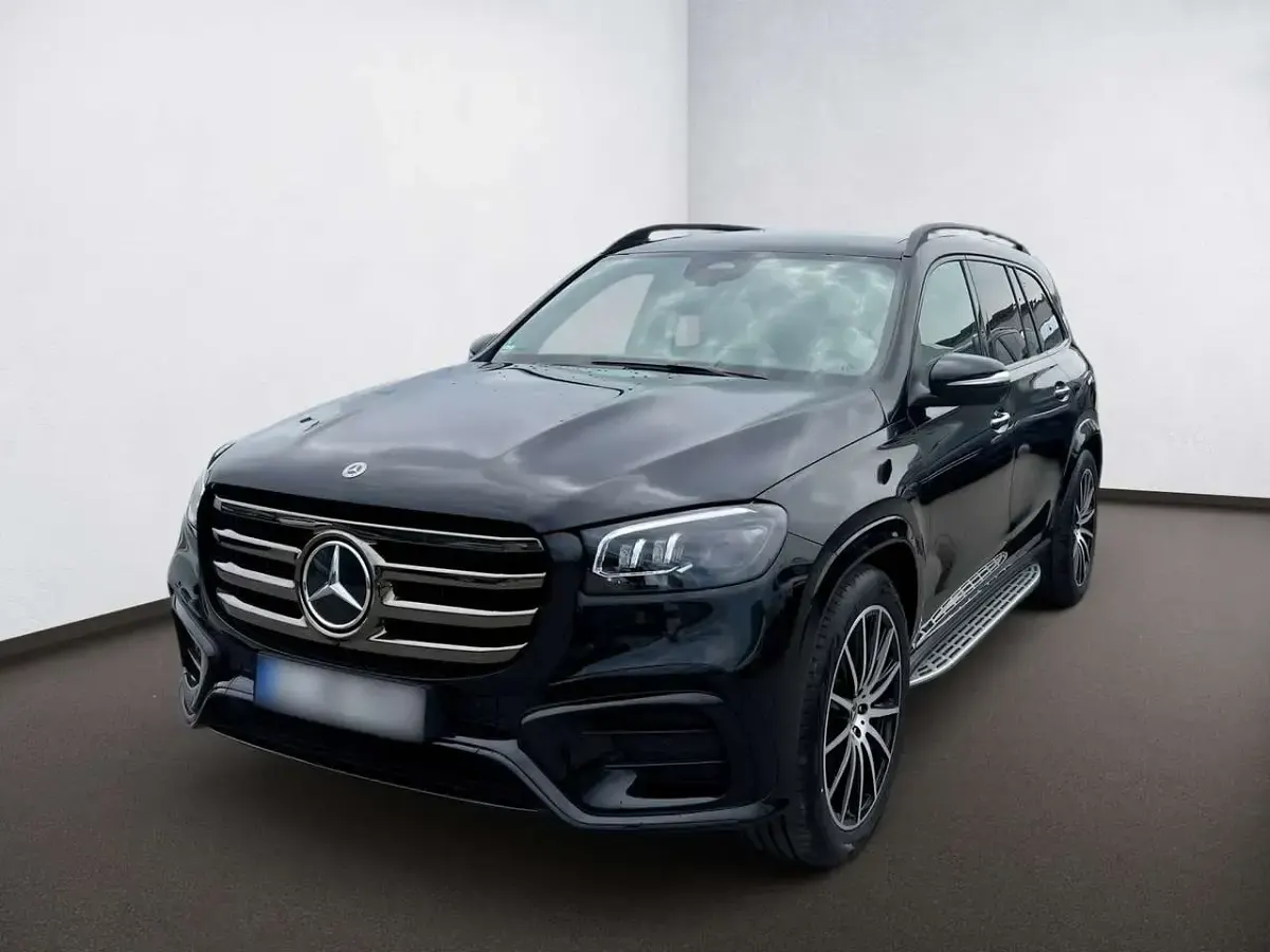 Gebraucht Mercedes GLS450 AMG 367 PS (269 kW) 2026 Obsidianschwarz SUV