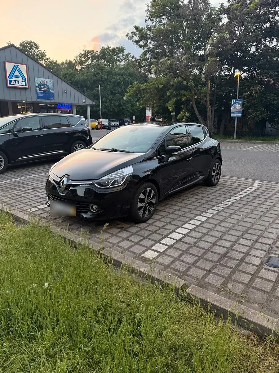 Gebraucht Renault Clio IV Luxe 90 PS (66 kW) 2015 Schwarz Kleinwagen