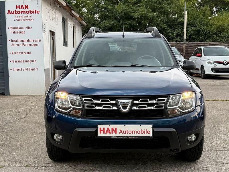 Blau Gebraucht 2015 Dacia Duster Prestige SUV | 12.900 € (Teuer) - Bild 1/4