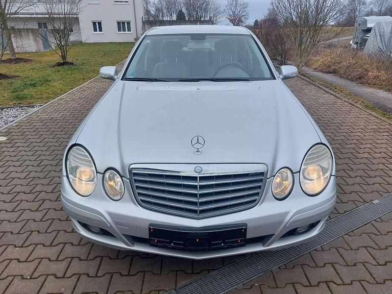 Gebraucht Mercedes E200 184 PS (135 kW) 2006 Iridiumsilber  metalliclack Limousine