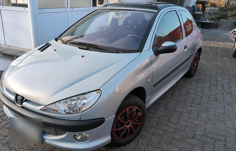 Gebraucht Peugeot 206 75 PS (55 kW) 2002 Silber Kleinwagen