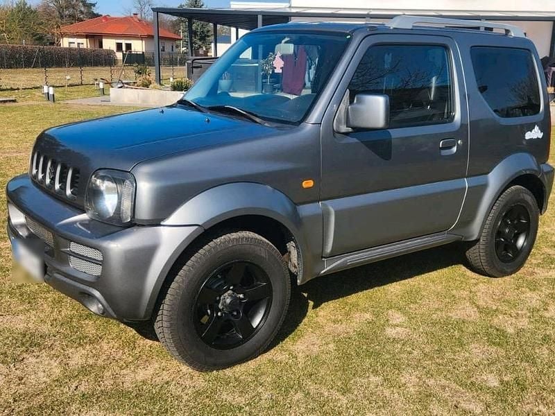 Gebraucht Suzuki Jimny Snow 86 PS (63 kW) 2006 Silber SUV