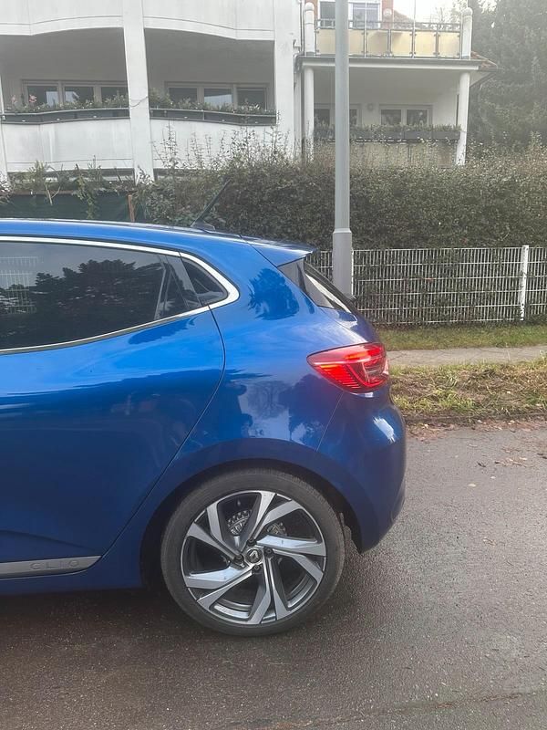 Gebraucht Renault Clio IV Intens 101 PS (74 kW) 2019 Blau Limousine