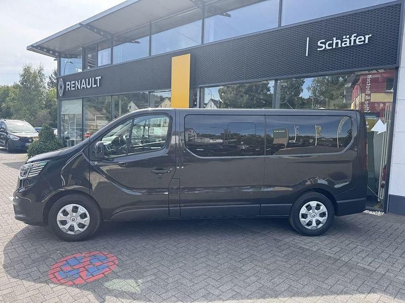 Gebraucht Renault Trafic Intens 150 PS (110 kW) 2024 Schwarz Van / Kleinbus