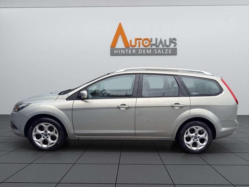 Gebraucht Ford Focus Style 116 PS (85 kW) 2010 Silber Kombi