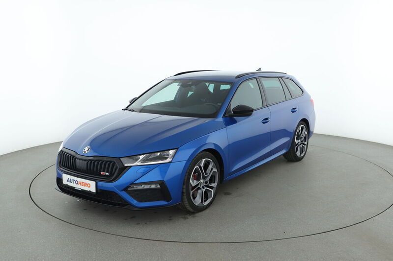 Blau Gebraucht 2021 Skoda Octavia RS Kombi | 27.760 € (Fairer Preis) - Bild 1/4