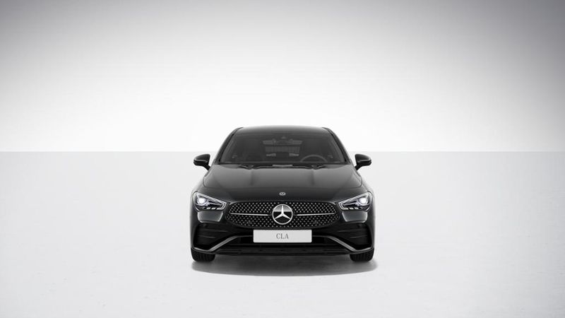 Metalliclack kosmosschwarz Gebraucht 2024 Mercedes CLA220 Shooting Brake Night Kombi | 41.900 € (Teuer) - Bild 1/4