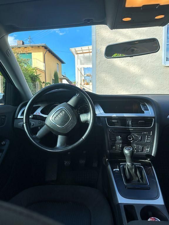 Gebraucht Audi A4 Attraction 120 PS (88 kW) 2010 Silber Kombi