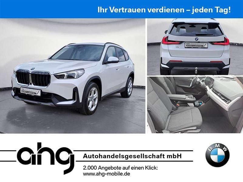 Weiß Gebraucht 2024 BMW X1 Efficient Dynamics SUV | 38.420 € (Fairer Preis) - Bild 1/4