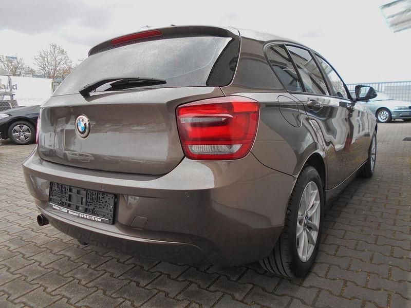 Gebraucht BMW 116 136 PS (100 kW) 2013 Schwarz Kleinwagen