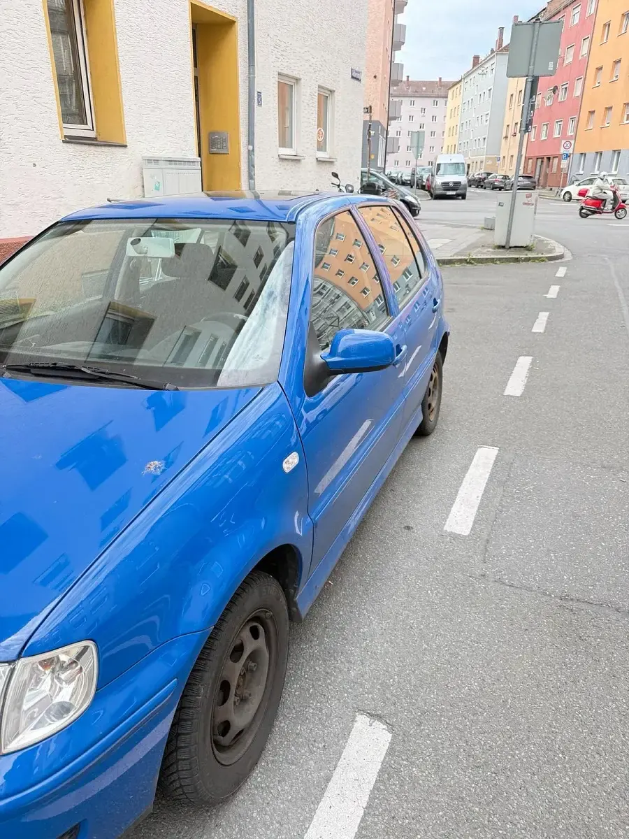 Gebraucht VW Polo 50 PS (36 kW) 2001 Blau Limousine