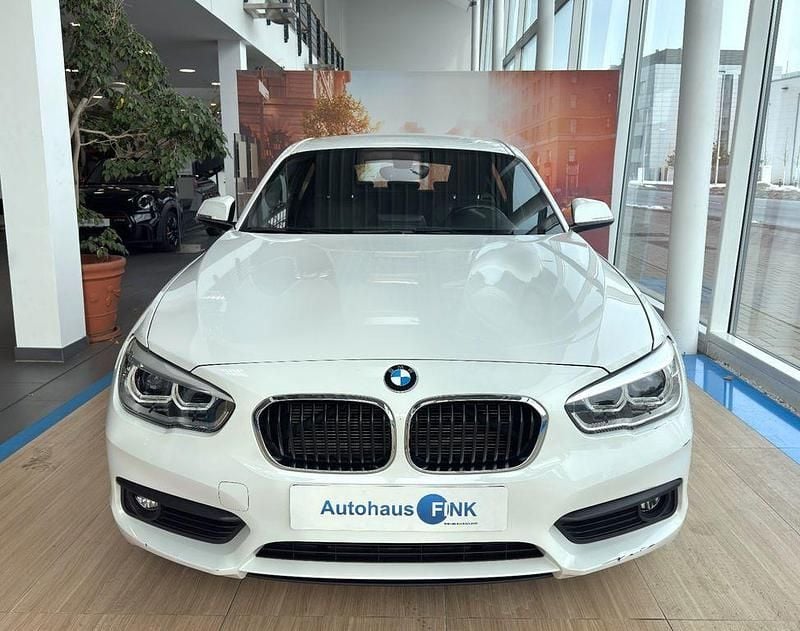 Gebraucht BMW 118 Sport Line 136 PS (100 kW) 2017 Weiß Kleinwagen