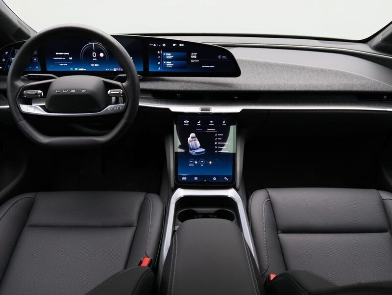 Gebraucht Lucid Air Pure 358 kW (487 PS) 2024 Rot Limousine