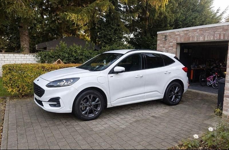 Gebraucht Ford Kuga ST-Line 224 PS (164 kW) 2021 Weiß SUV
