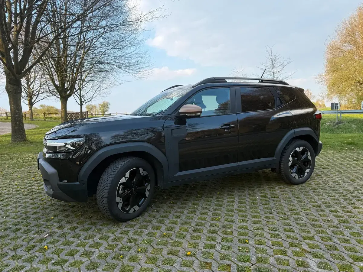 Gebraucht Dacia Duster Extreme 141 PS (103 kW) 2024 Schwarz SUV