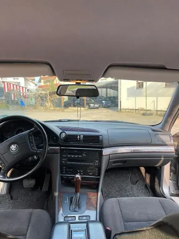 Gebraucht BMW 728 193 PS (141 kW) 1996 Silber Limousine