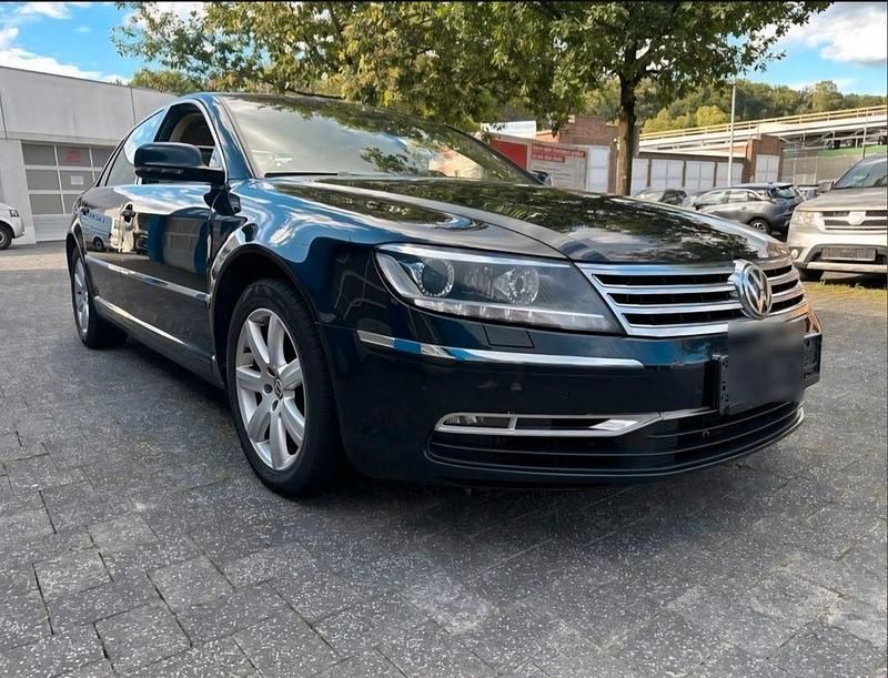 Second-hand VW Phaeton 239 CP (175 kW) 2013 Albastru Berlinǎ