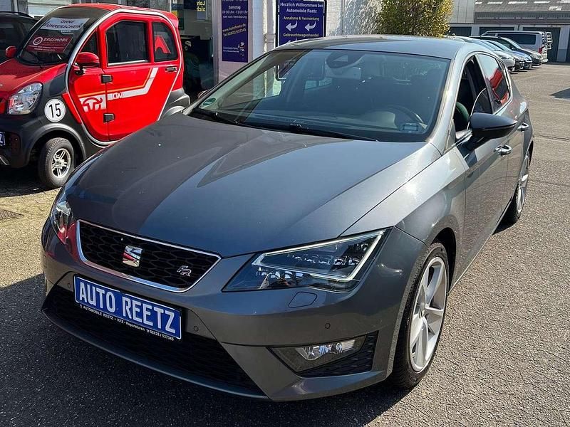 "pirineos" grau Gebraucht 2013 Seat Leon Kleinwagen | 14.990 € (Teuer) - Bild 1/4