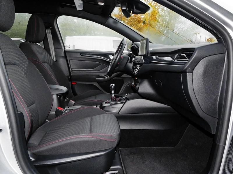 Gebraucht Ford Focus ST-Line 155 PS (114 kW) 2020 Silber Kombi