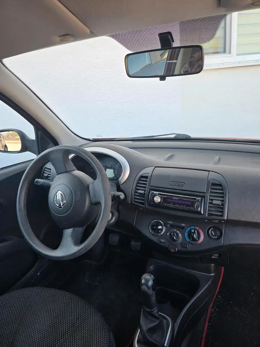 Used Nissan Micra 65 HP (47 kW) 2009 Red Hatchback