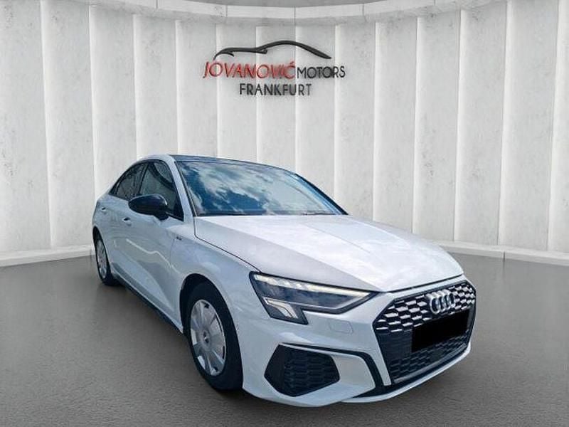 Weiß Gebraucht 2021 Audi A3 S-Line Limousine | 15.950 € (Guter Preis) - Bild 1/4