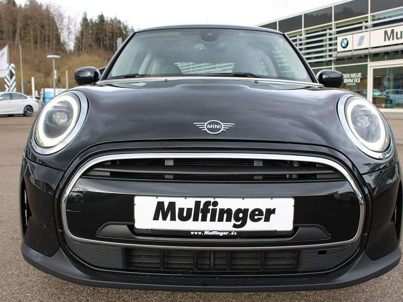 Gebraucht Mini Cooper Classic 136 PS (100 kW) 2023 Schwarz Kleinwagen
