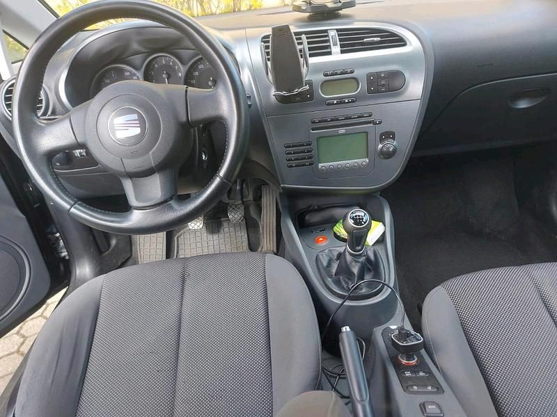 Usado Seat Leon 125 HP (91 kW) 2009 Preto Citadino