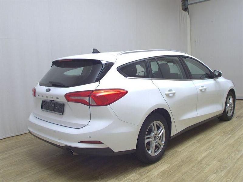 Gebraucht Ford Focus Cool & Connect 120 PS (88 kW) 2021 Weiss Kombi