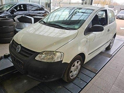 Gebraucht VW Fox 54 PS (39 kW) 2009 Weiß Kleinwagen