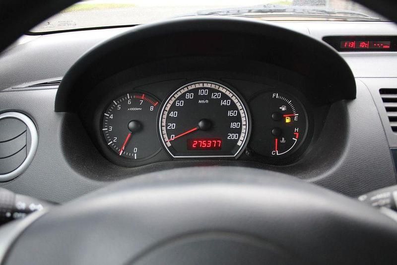 Gebraucht Suzuki Swift Comfort 92 PS (67 kW) 2007 Grau Limousine