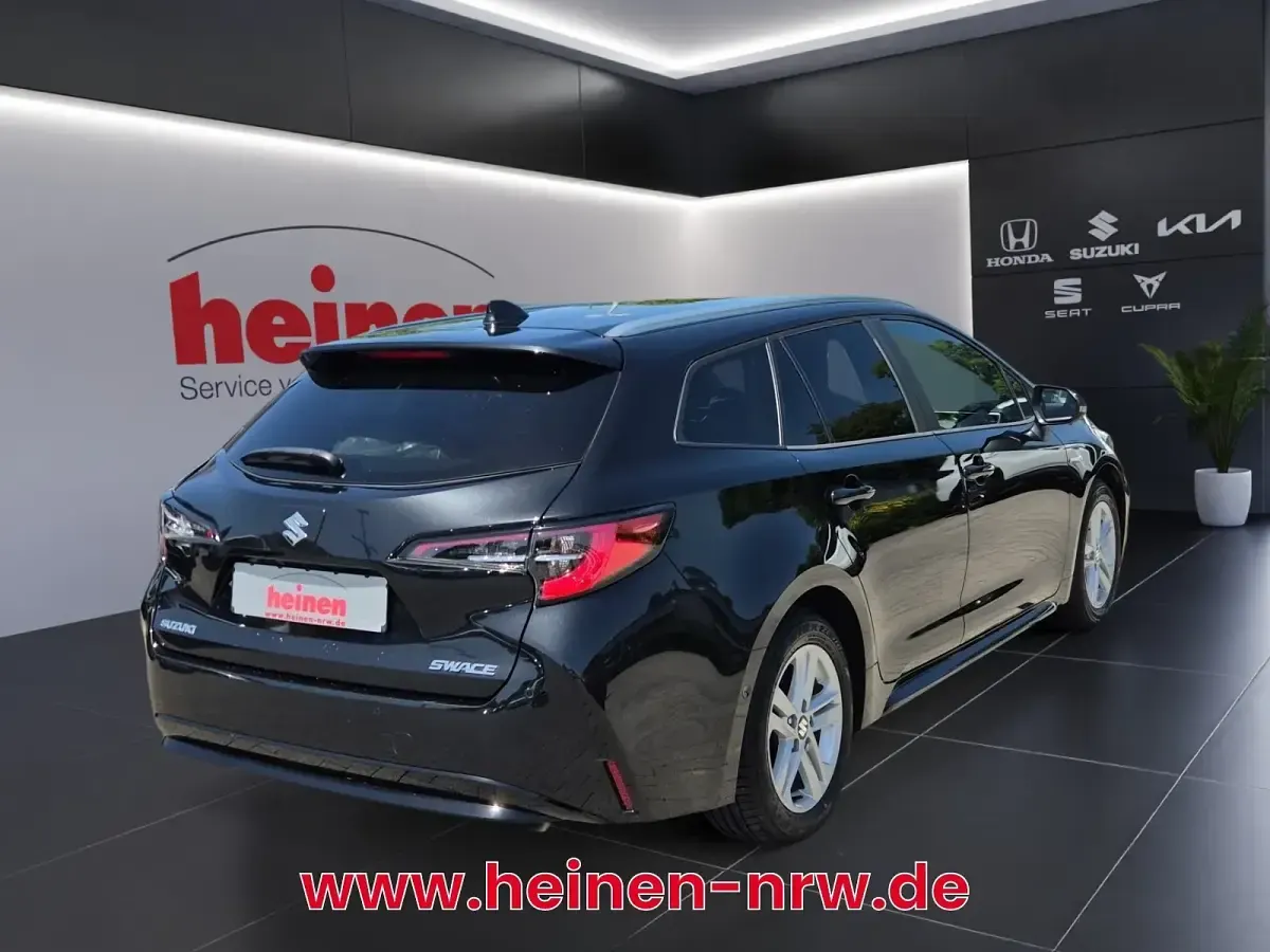 Gebraucht Suzuki Swace Comfort 122 PS (89 kW) 2021 Schwarz Kombi