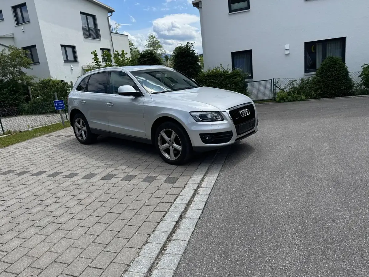 Gebraucht Audi Q5 239 PS (175 kW) 2011 Silber SUV