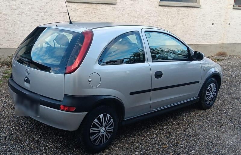 Gebraucht Opel Corsa 58 PS (42 kW) 2002 Silber Kleinwagen