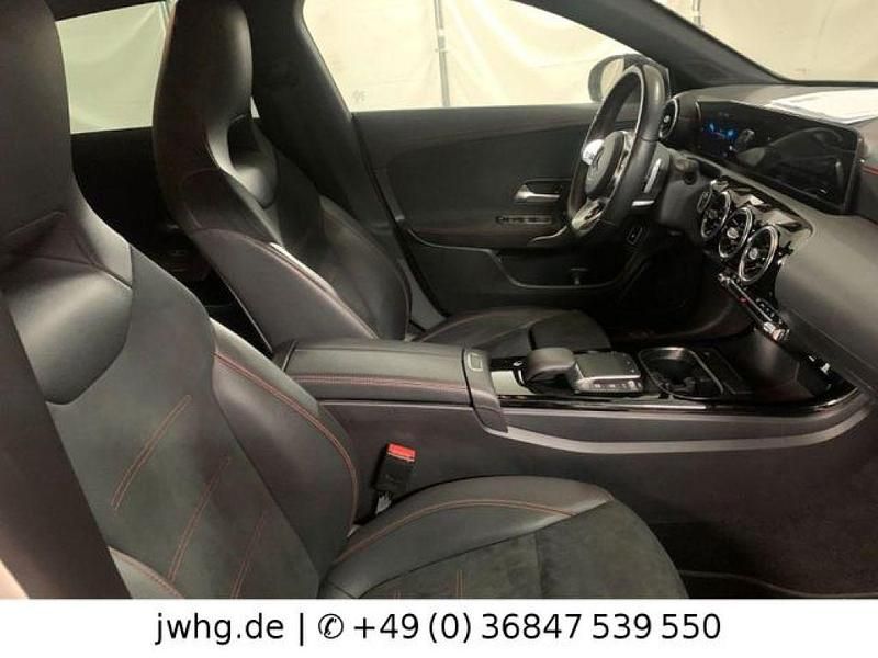 Gebraucht Mercedes CLA250 218 PS (160 kW) 2021 Polarweiss Limousine